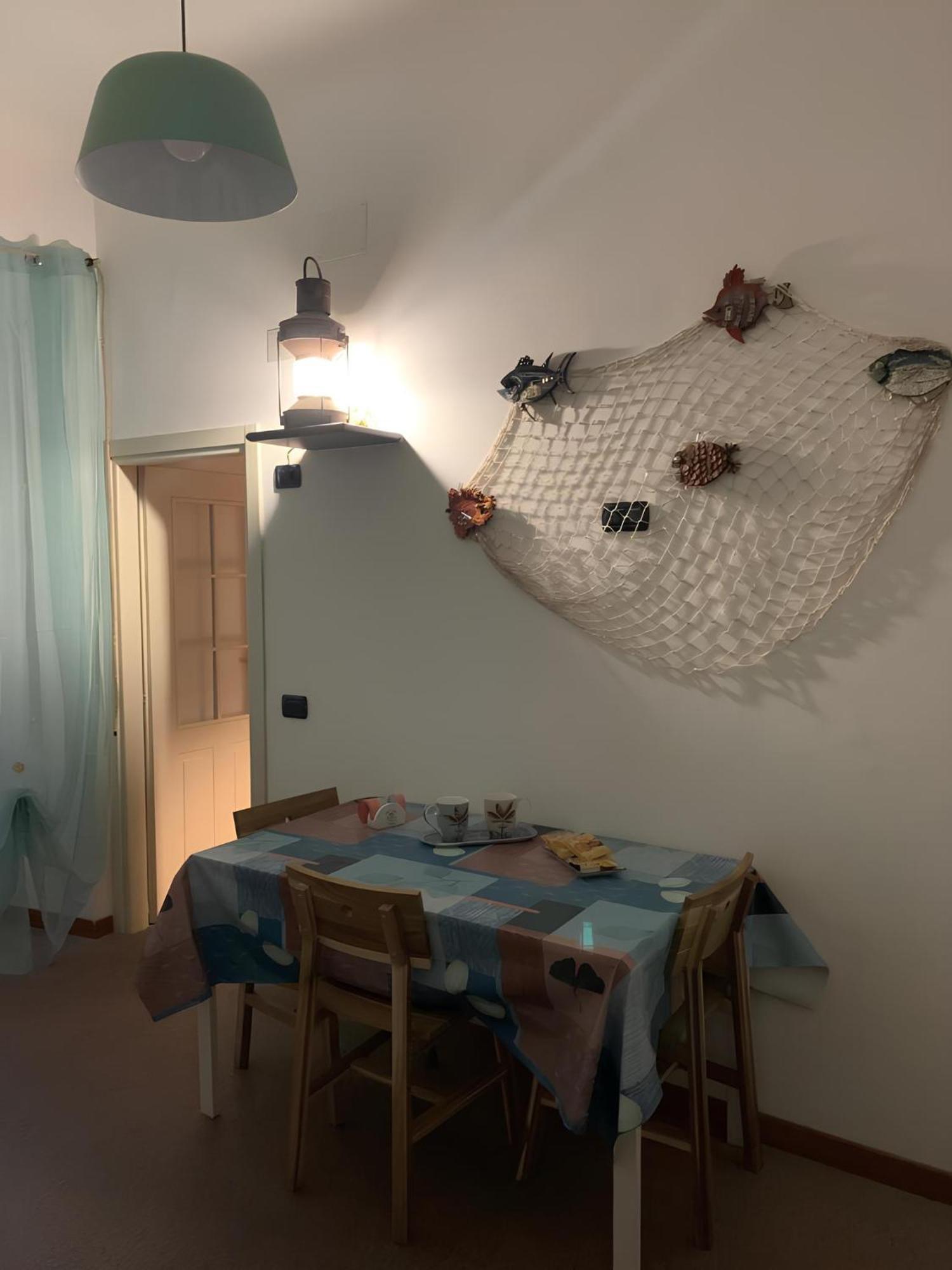 Apartamento Colombo House E L'Isola Che Non C'E Génova Exterior foto